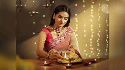 Saree For Dhanteras : इन ग्लैमरस लुक वाली Saree को पहनकर धनतेरस पर दिखें सबसे सुंदर, आज ही करें ऑर्डर