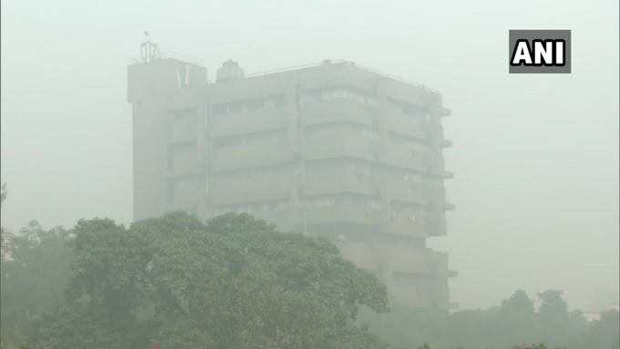 दिल्‍ली में बढ़ने लगी हैं जहरीली गैसें