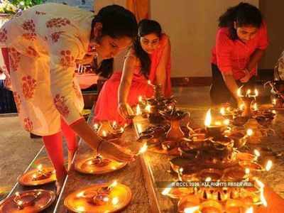 Happy Diwali Wishes 2020: বাড়ি বসেই হোক দীপাবলি! শুভেচ্ছা জানান ভার্চুয়ালি...