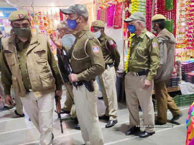 उड़नदस्ता, वॉच टावर, पुलिस पिकेट... पटाखा बैन सख्ती से लागू कराने के लिए दिल्ली पुलिस ने की तैयारी