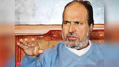 Kashmir News: पीडीपी के संस्थापक सदस्य मुजफ्फर बेग ने पार्टी छोड़ी, डीडीसी चुनाव में सीट बंटवारे से थे नाराज