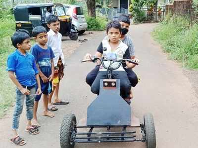 വൈദ്യുതിയിലോടുന്ന കൗതുക വാഹനം നിര്‍മിച്ച് മലപ്പുറത്തെ 35 കാരൻ; മുച്ചക്ര വാഹനത്തില്‍ കുട്ടികള്‍ക്ക് സഞ്ചരിക്കാം