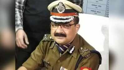 लखनऊ: जहरीली शराब कांड पर ऐक्‍शन, आधी रात को हटाए गए पुलिस कमिश्‍नर सुजीत पांडेय