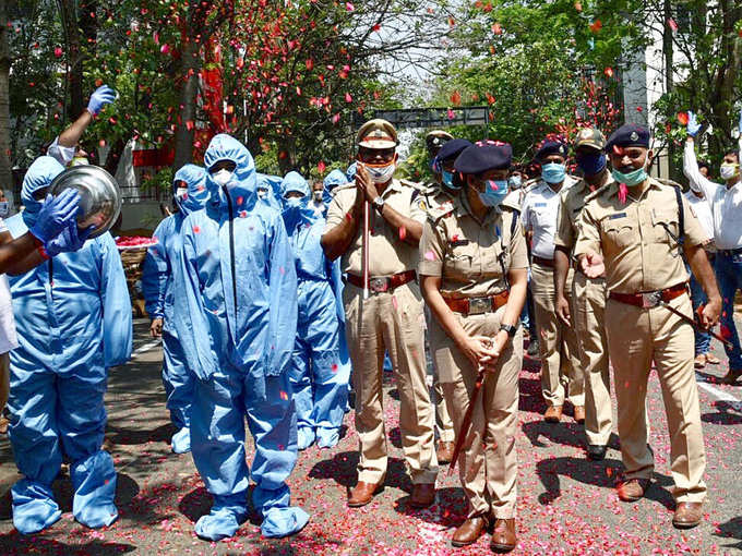 ​​ಕೊರೊನಾ ಪಾಠ ಮಾಡಿದ ವಾರಿಯರ್ಸ್