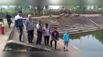 छठ महापर्व को लेकर एक्टिव हुए चतरा सांसद, छठ घाटों पर कराया सैनिटाइजर का छिड़काव