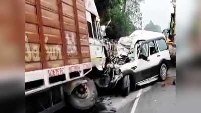 UP: প্রয়াগরাজ-লখনউ হাইওয়েতে ট্রাকে ধাক্কা বোলেরোর, ৬ শিশু-সহ মৃত ১৪