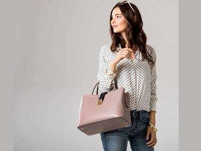 Women Handbags On Amazon : मजबूत और खूबसूरत हैंडबैग 85% तक के डिस्काउंट पर ऑर्डर करें