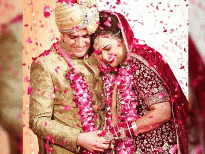 जयपुर में रजिस्टर कराई शादी, फिर कश्मीर और दिल्ली में हुआ रिसेप्शन