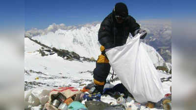 Mount Everest पर मंडराता संकट गहराया, पहली बार चोटी के बेहद करीब मिली माइक्रोप्लास्टिक