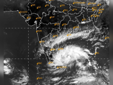 அதிகாரிகளுக்கு நோ விடுமுறை: புயலுக்குத் தயாராகும் திருச்சி