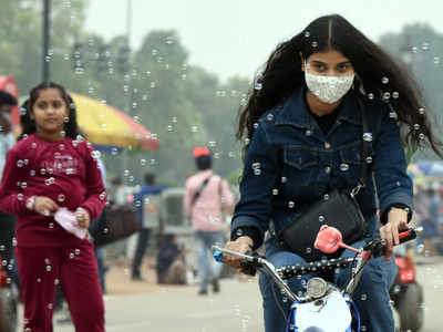 Delhi Weather: आज मिलेगी शीत लहर से राहत, 26 को बूंदाबांदी के बाद फिर बढ़ेगी ठंड