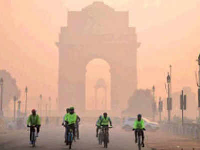 Delhi Air Pollution: दिल्ली की दमघोंटू हवा, एयर क्वॉलिटी इंडेक्स बहुत खराब श्रेणी में