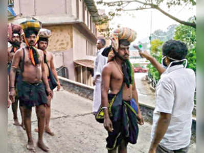 ಶಬರಿಮಲೆಯಲ್ಲಿ ಶಾಕಿಂಗ್ ರೂಲ್ಸ್..! ಕರ್ನಾಟಕದ ಅಯ್ಯಪ್ಪ ಭಕ್ತರಿಗೆ ಕೇರಳದಲ್ಲಿ ಕೋವಿಡ್‌ ಸೆಸ್..‌!