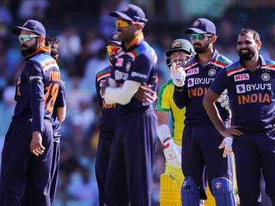 फिर भारतीय गेंदबाजों का प्रदर्शन खराब, लगातार चौथे वनडे में पावरप्ले में नहीं खुला विकेट का खाता