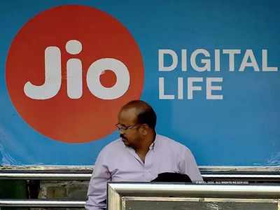 Reliance Jio ने इस साल बनाए 9 करोड़ ग्राहक, Vi को 8 करोड़ से ज्यादा का घाटा