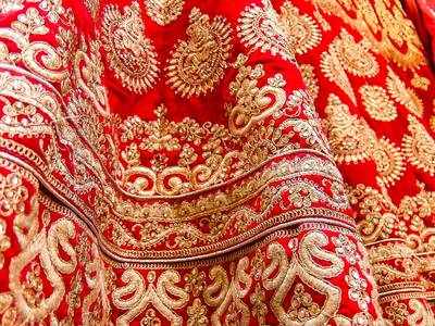 Lehenga on Amazon : इन स्टाइलिश Lehenga में दुल्हन दिखेगी सबसे खूबसूरत, कीमत भी है इतनी कम