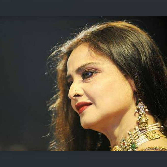 rekha super dancer...