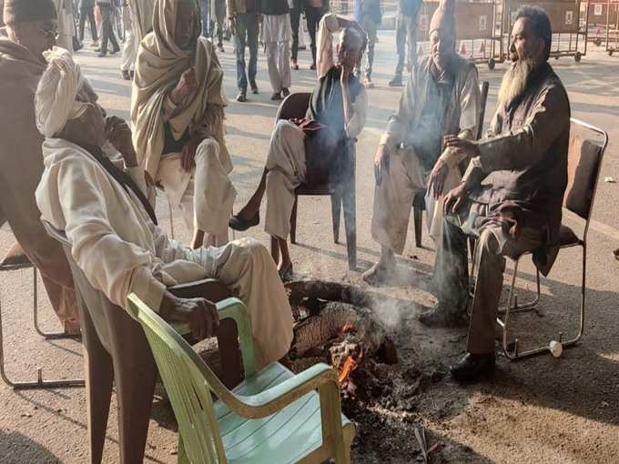 बॉर्डर पर जारी है किसानों का प्रदर्शन