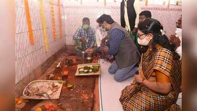 संतालों के सबसे बड़े धार्मिक स्थल लुगुबुरु में CM हेमंत सोरेन ने की पूजा, कहा- पारंपरिक व्यवस्था अक्षुण्ण रखना जरूरी