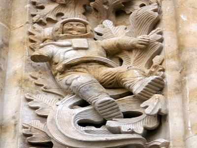 FACT CHECK: 2000 ஆண்டுகளுக்கு முன்பே உறையூர் கோயிலில் செதுக்கப்பட்ட வின்வெளி வீரர் சிற்பம்!