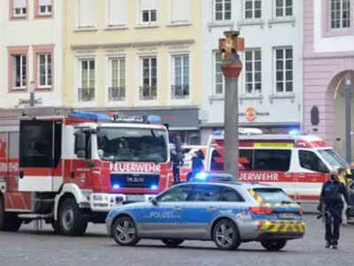 Germany: पैदल यात्रियों पर शख्स ने चढ़ा दी तेज रफ्तार कार, 9 महीने के बच्चे समेत 4 की मौत