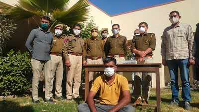 Rajasthan : सरहदी बाड़मेर में पुलिस को मिली बड़ी सफलता , दो अवैध पिस्टल के साथ पकड़ा हार्डकोर हिस्ट्रीशीटर को , 14 मामले हैं दर्ज