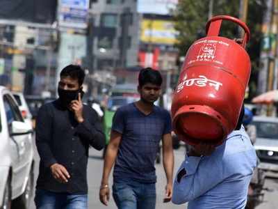 వంట గ్యాస్‌ ధర భారీగా పెంపు.. సామాన్యులకు షాక్