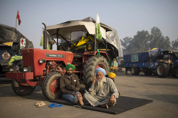 आंदोलनात शेतकरी दिसत नाहीत