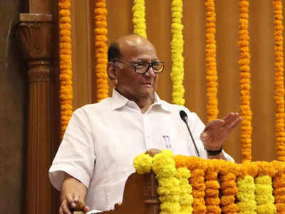 Sharad Pawar: मुख्यमंत्री अबोल असले तरी चतुर आहेत!; सरकारबाबत पवारांचं खूप मोठं विधान