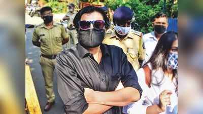 Mumbai News: आत्महत्या के लिए उकसाने के मामले में अर्नब गोस्वामी के खिलाफ आरोप पत्र दाखिल