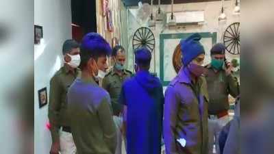 Gwalior : ग्वालियर पुलिस का कैफे पर छापा, हुक्का पीते मिले युवक-युवतियां