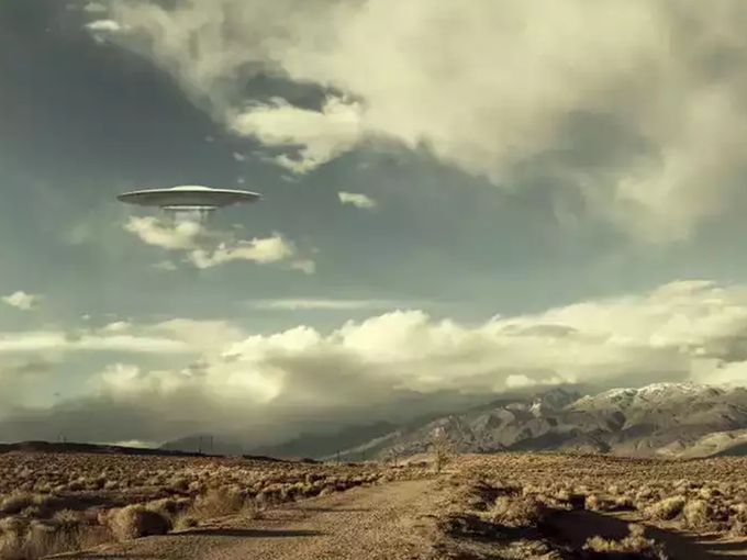 ​अमेरिका के इन एयरफोर्स बेस पर UFO देखने का दावा
