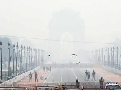 Delhi Weather Today: दिल्ली में ठंड के टॉर्चर के लिए रहें तैयार, आज आ सकती है बारिश, वेस्ट यूपी भी भीगेगा