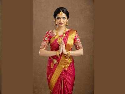 Saree For Wedding : हैवी एम्ब्रॉयडरी वाली डिजाइनर Saree पर Amazon दे रहा है 70% से ऊपर तक का डिस्काउंट