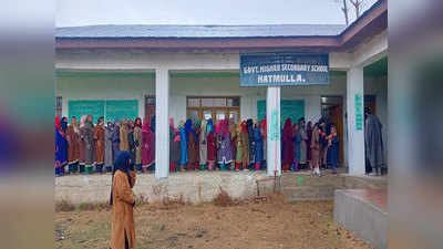 Jammu-Kashmir DDC Election: पुंछ में पाकिस्तानी फायरिंग से नहीं डरे वोटर्स, जहां-जहां चलाई गोली, वहां जमकर हुई वोटिंग