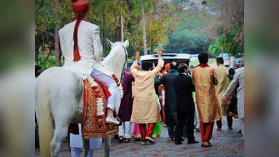 उधर नाच रहे थे बाराती, इधर दूल्हे को लूट गए बदमाश