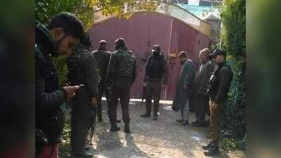 जम्मू-कश्मीर में पीडीपी नेता के आवास के बाहर आतंकी हमला, सुरक्षा में तैनात जवान शहीद