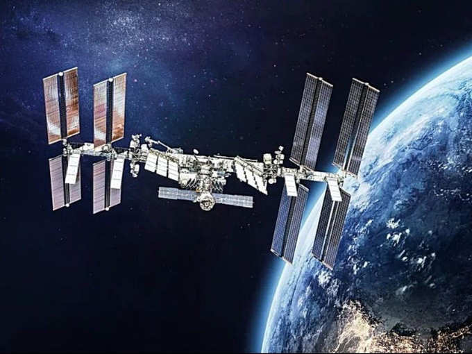 ISS पर ऐसे पहुंची ब्रांडी