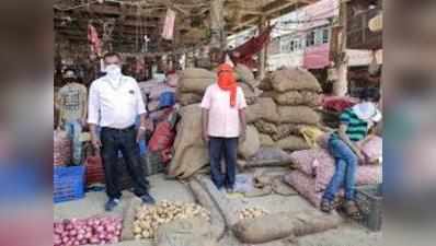 किसान आंदोलन: दिल्ली में फलों और सब्जियों की थोक बिक्री 30 फीसदी घटी