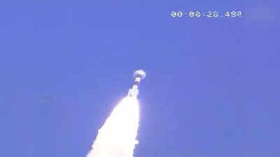इ्स्रोच्या उपग्रहाचे यशस्वी उड्डाण; आपत्ती व्यवस्थापन, इंटरनेट कनेक्टिव्हिटीत होणार मदत
