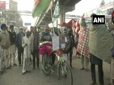 Farmers Protest: किसानों के दर्द से तड़प उठा 60 साल का सत्यदेव,  साइकल से नाप दी सीवान से दिल्ली की दूरी