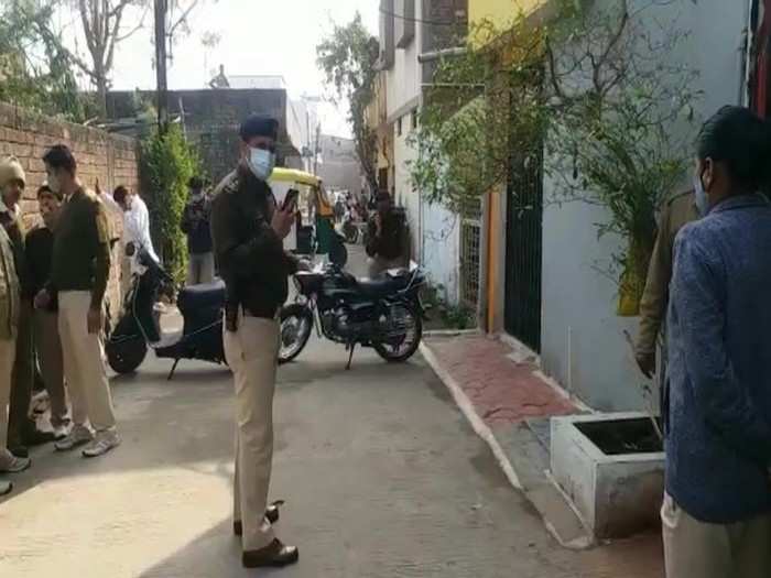 indore double murder update : daughter boyfriend killed father-mother brutally in indore