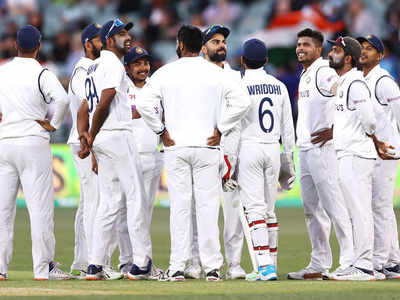 AUS vs IND 1st Test:  भारतीय गोलंदाजांची शेरास सव्वाशेर कामगिरी; पहिल्या डावात ५३ धावांची आघाडी