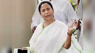 West Bengal Election: 3 विधायक गए, 2 का यू-टर्न...ममता बनर्जी ने कहा- अच्छा है, सड़े हुए अपने आप निकल रहे हैं