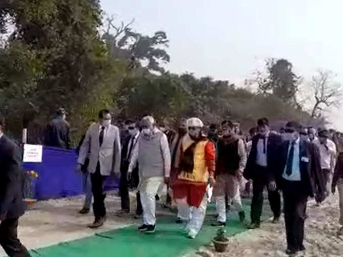 प्रशासन ने दिया किसानों के मदद का भरोसा