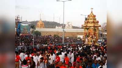 திருப்பதியில் விற்றுத்தீர்ந்த இலவச டிக்கெட்டுகள்: பக்தர்கள் போராட்டம்!