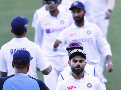 टीम की हौसलाअफजाई की, खिलाड़ियों से मिले, विराट कोहली फिर ऑस्टेलिया से भारत रवाना