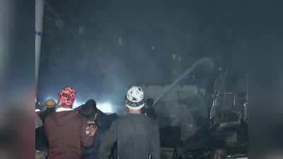 kolkata news: EM बाईपास के इलाके में लगी भीषण आग, धुएं ने लोगों को किया परेशान