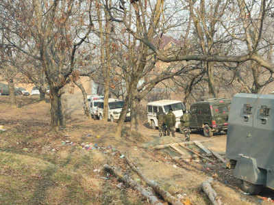 Jammu-Kashmir News: बारामूला एनकांउटर में पाक जैश कमांडर समेत 2 आतंकी ढेर, ऑपरेशन जारी