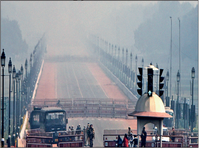Delhi Weather News Today: क्रिसमस पर तैयार रहे दिल्ली वाले! 25 से 27 दिसंबर तक प्रदूषण का स्तर रहेगा बेहद खराब